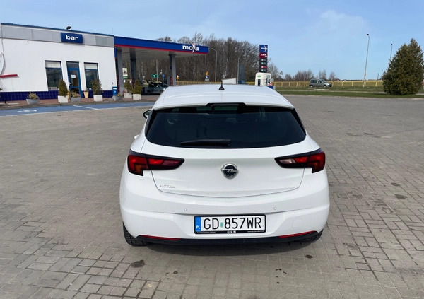 Opel Astra cena 58900 przebieg: 73500, rok produkcji 2019 z Gdańsk małe 37